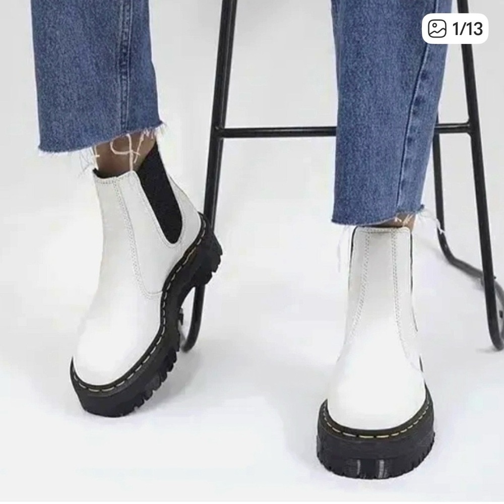 Dr. Martens 2976 Quad Chelsea Boot Smooth Leather White